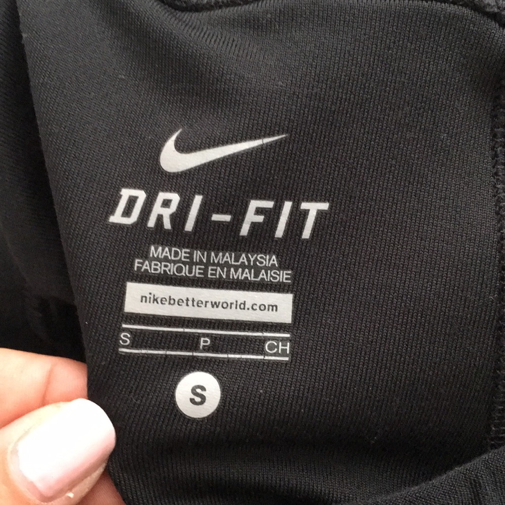 🎉 Host Pick! NIKE Dri-Fit Athletic Shorts - Picture 6 of 7